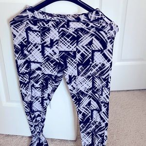 Fun black and white leggings